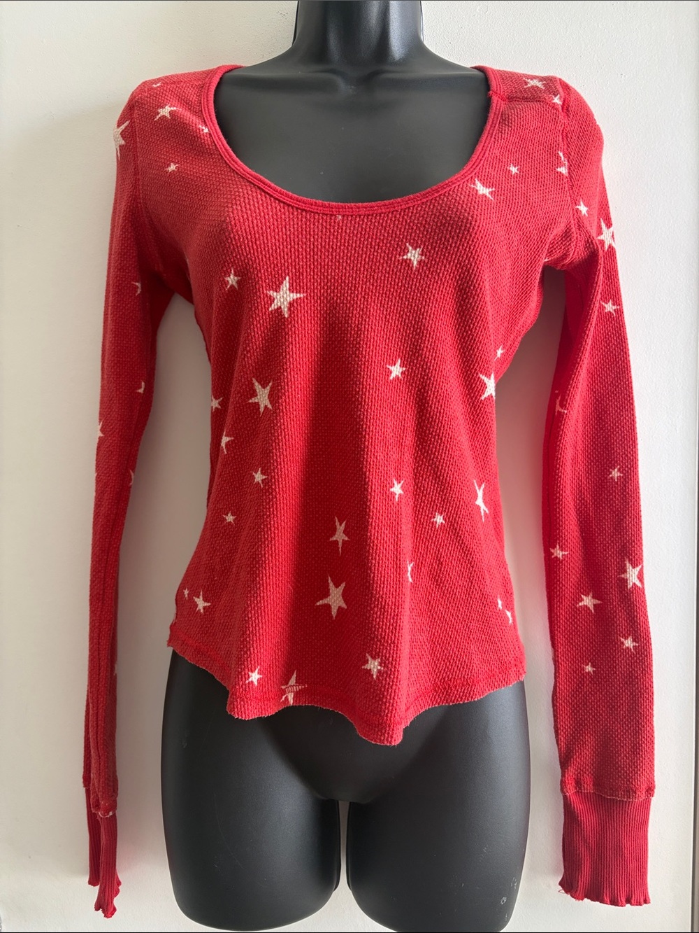 Red Star Scoop-Neck Long Thermal Patriotic Americana Sleeve Top SZ S